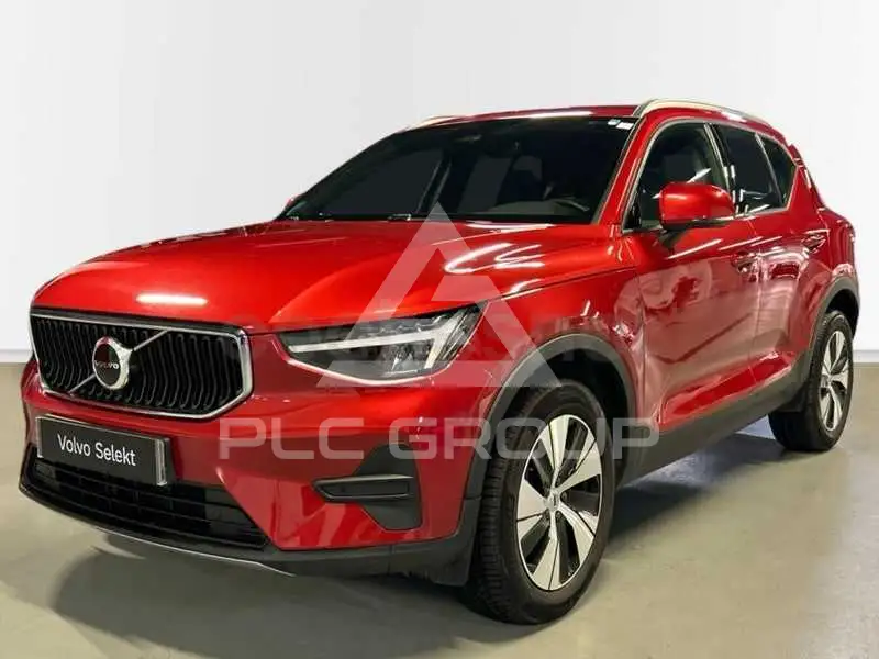 2025 Volvo XC40