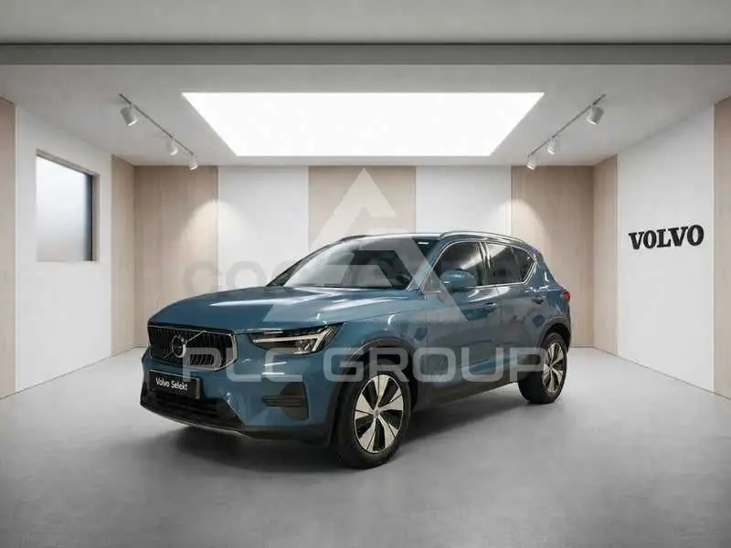 2025 Volvo XC40