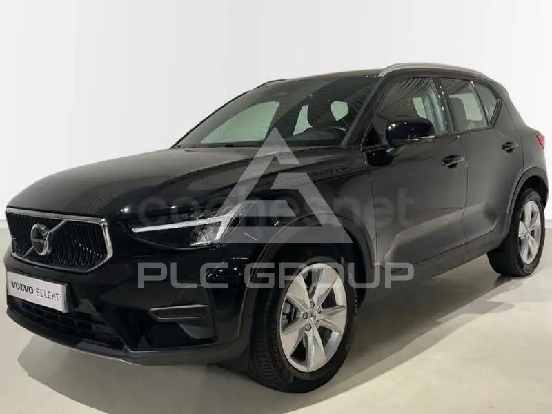 2025 Volvo XC40