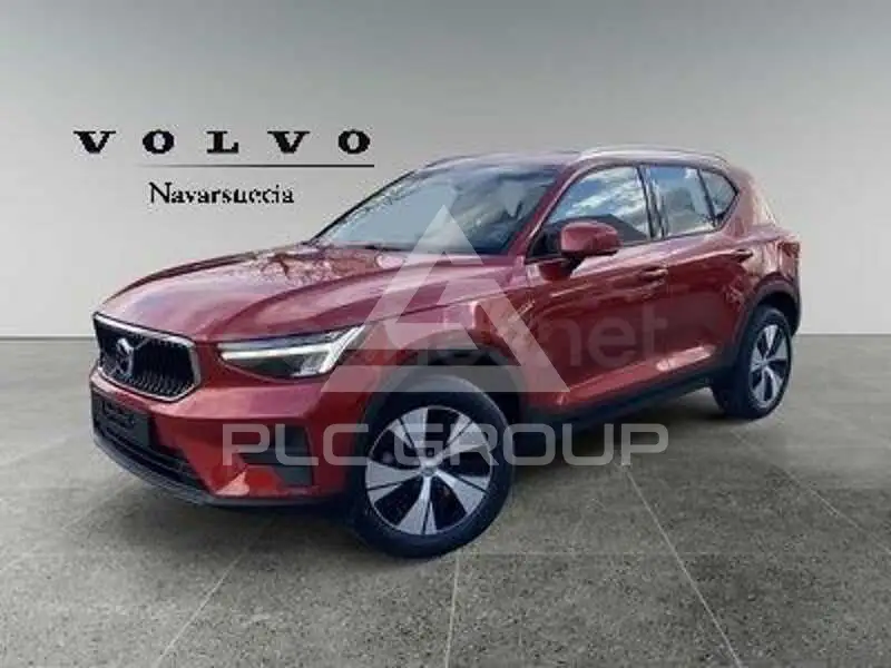 2025 Volvo XC40