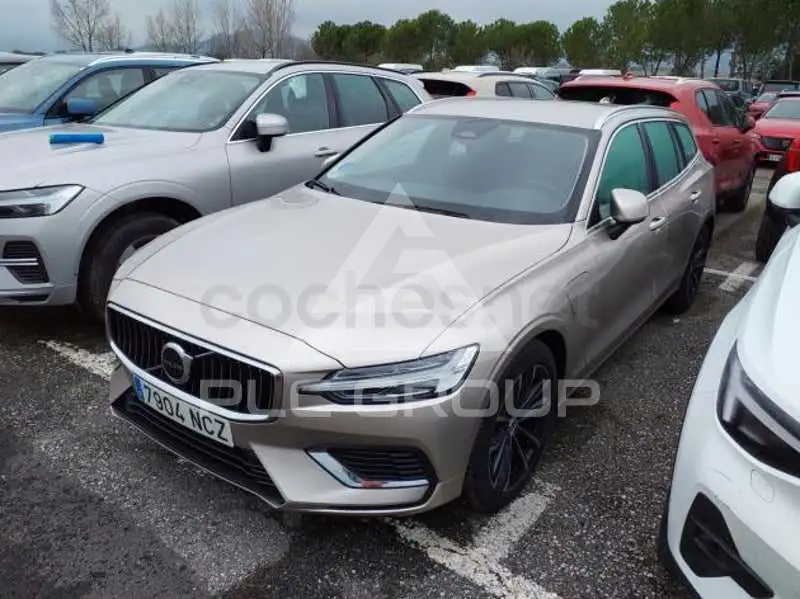 2025 Volvo V60