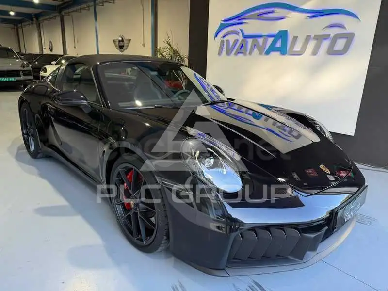 2025 Porsche 911