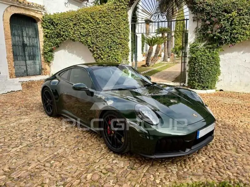 2025 Porsche 911