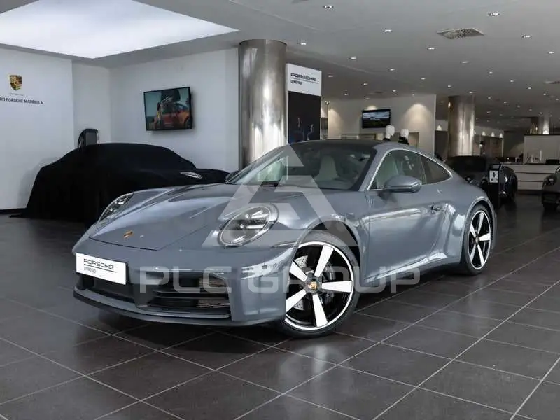 2025 Porsche 911