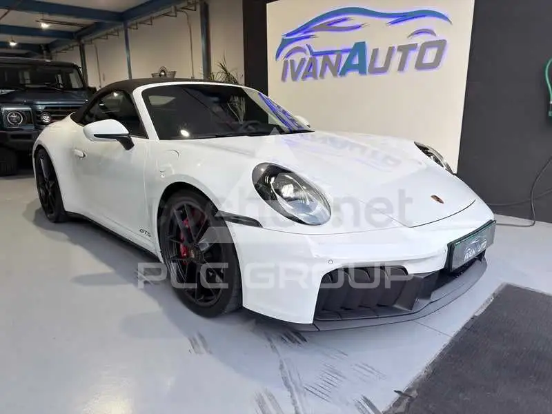 2025 Porsche 911