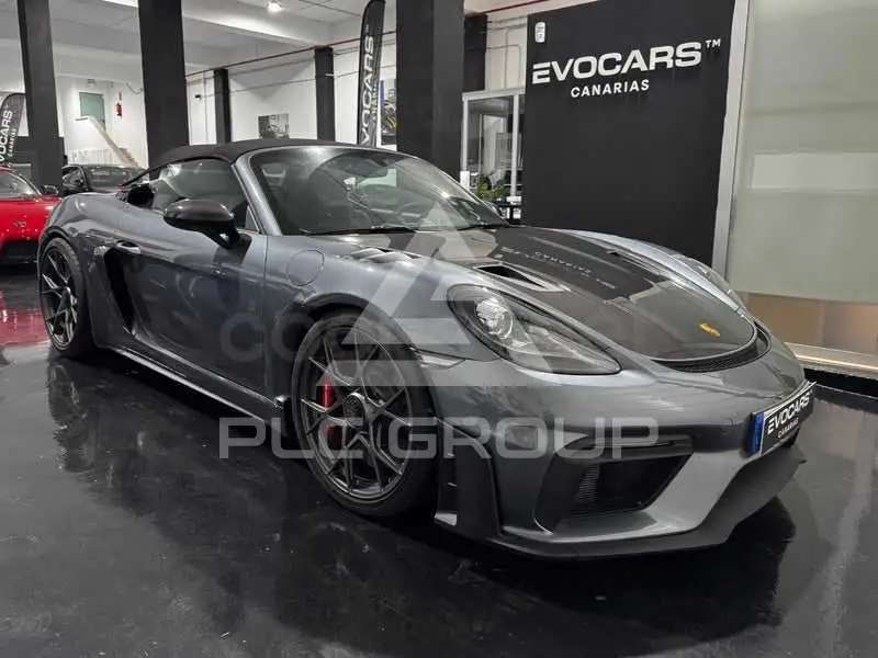 2025 Porsche 718