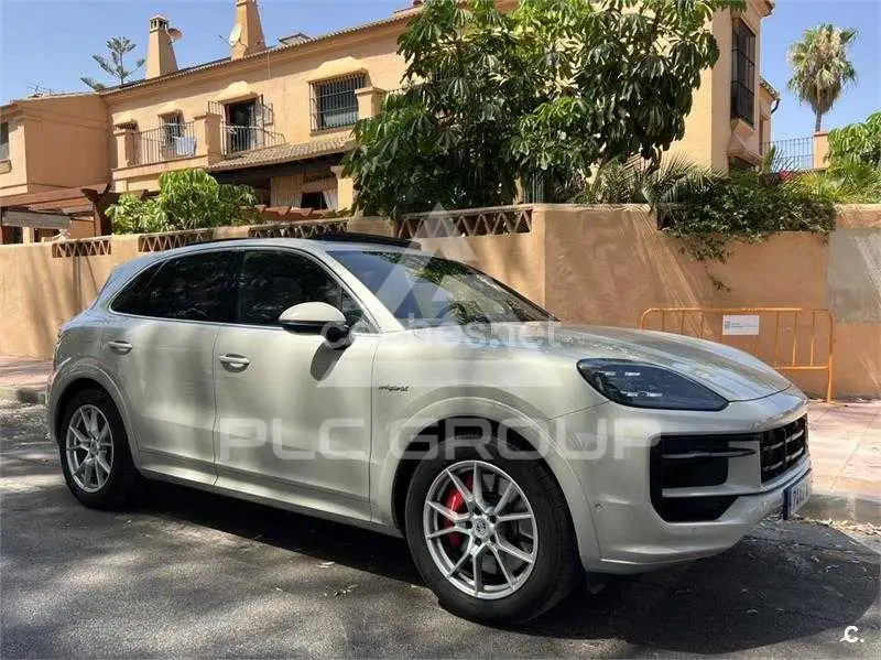 2025 Porsche Cayenne