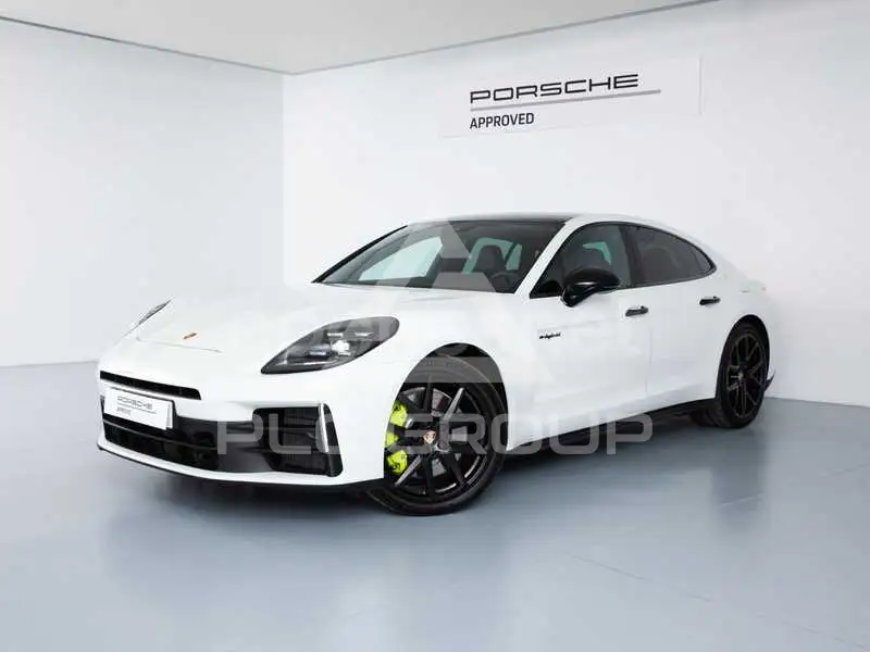 2025 Porsche Panamera