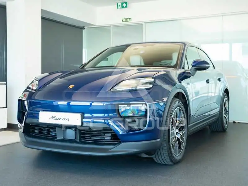 2025 Porsche MACAN