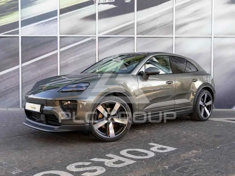 2025 Porsche MACAN