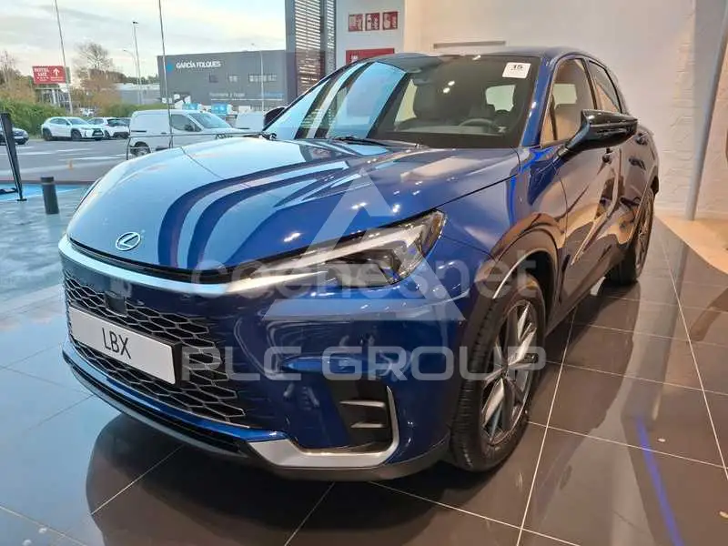 2025 Lexus LBX