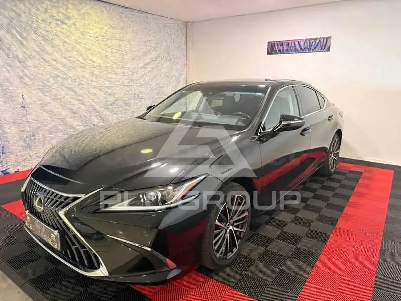 2025 Lexus ES