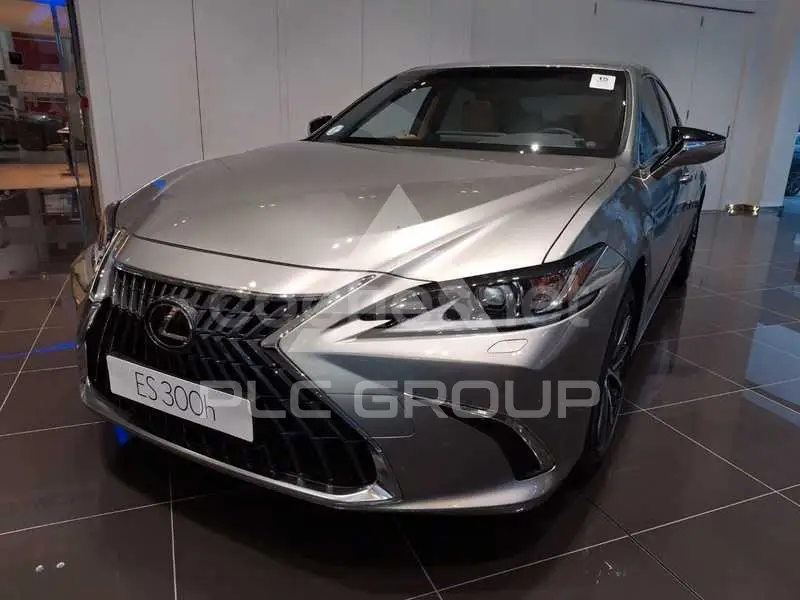 2025 Lexus ES