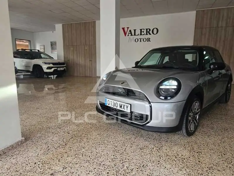 2025 Mini COOPER