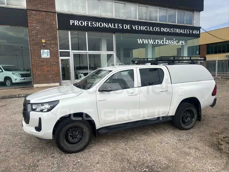 2025 Toyota Hilux