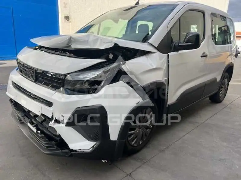 2025 Peugeot Rifter
