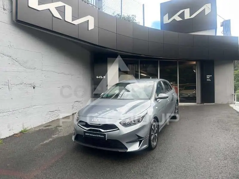 2025 KIA Ceed