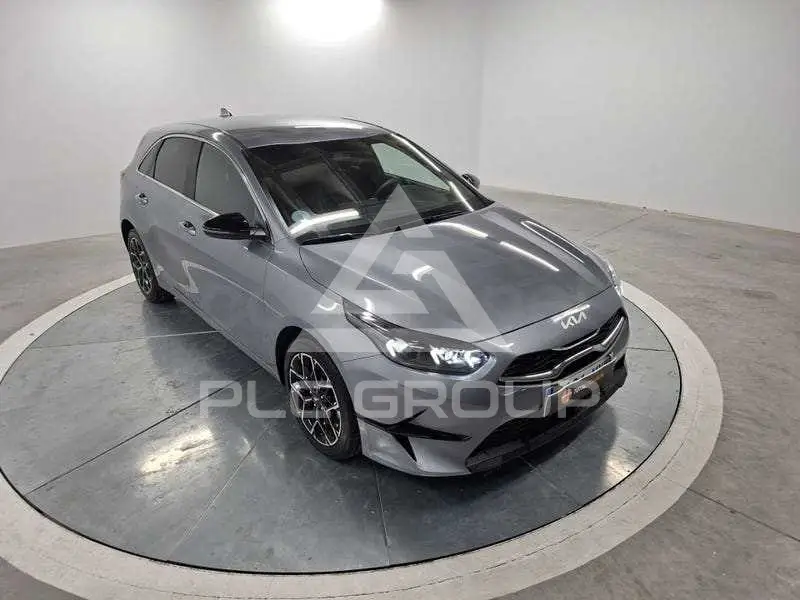 2025 KIA Ceed