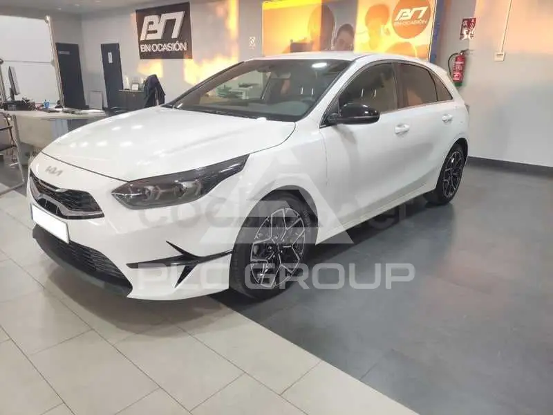 2025 KIA Ceed