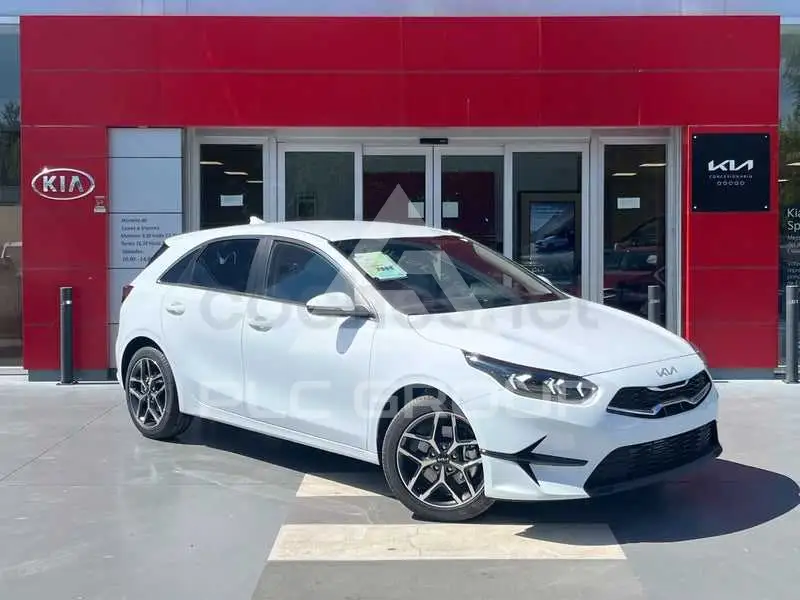 2025 KIA Ceed