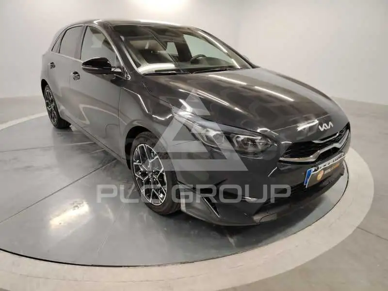 2025 KIA Ceed