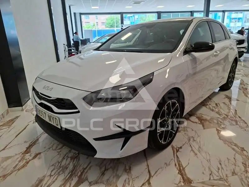 2025 KIA Ceed