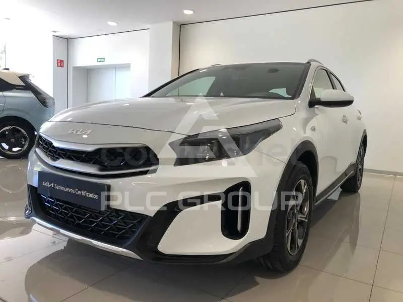 2025 KIA XCEED