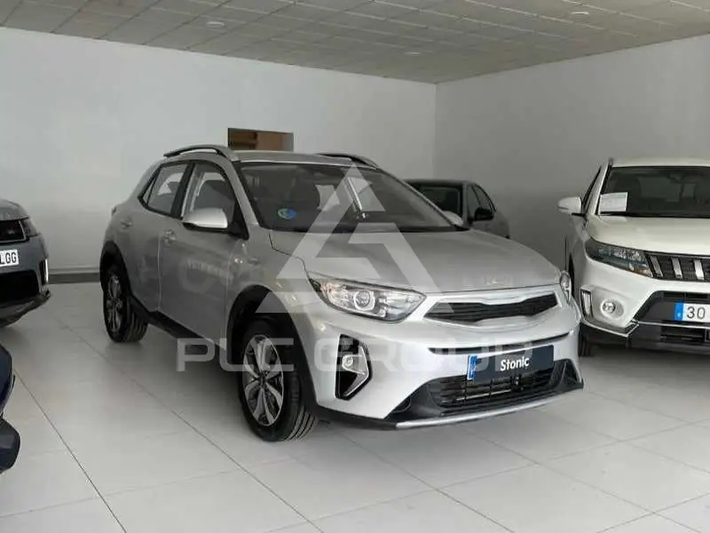 2025 KIA Stonic