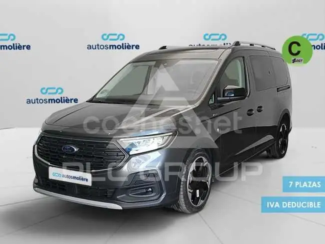 2025 Ford Tourneo