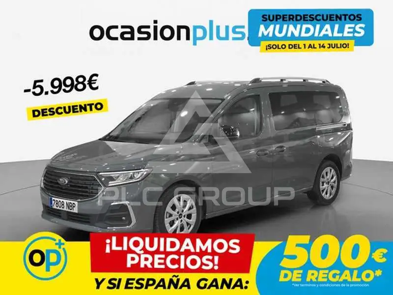 2025 Ford Tourneo
