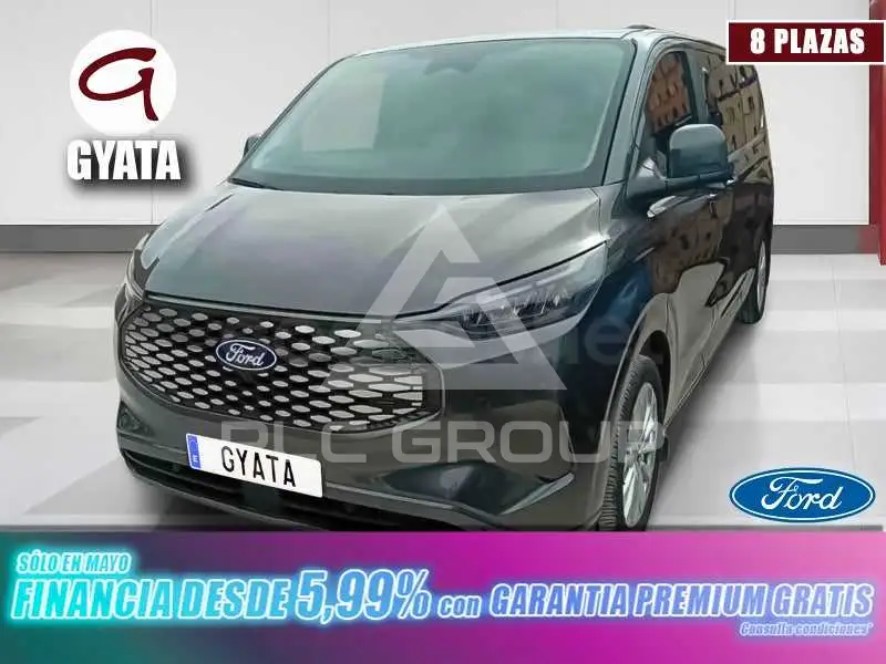 2025 Ford Tourneo