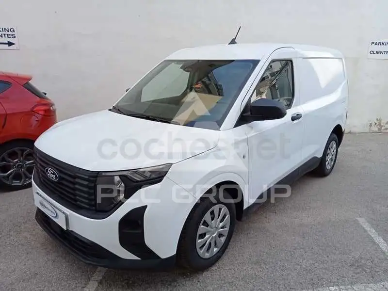 2025 Ford Tourneo