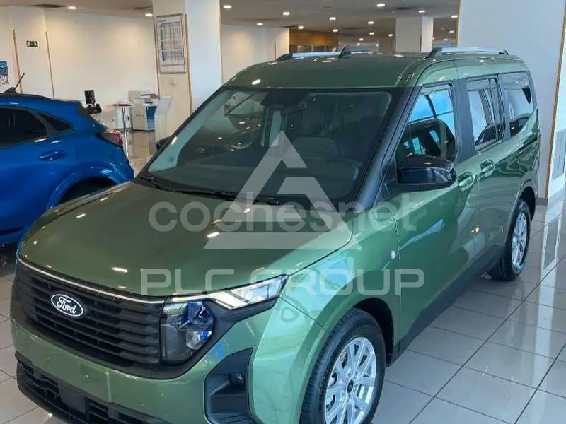 2025 Ford Tourneo