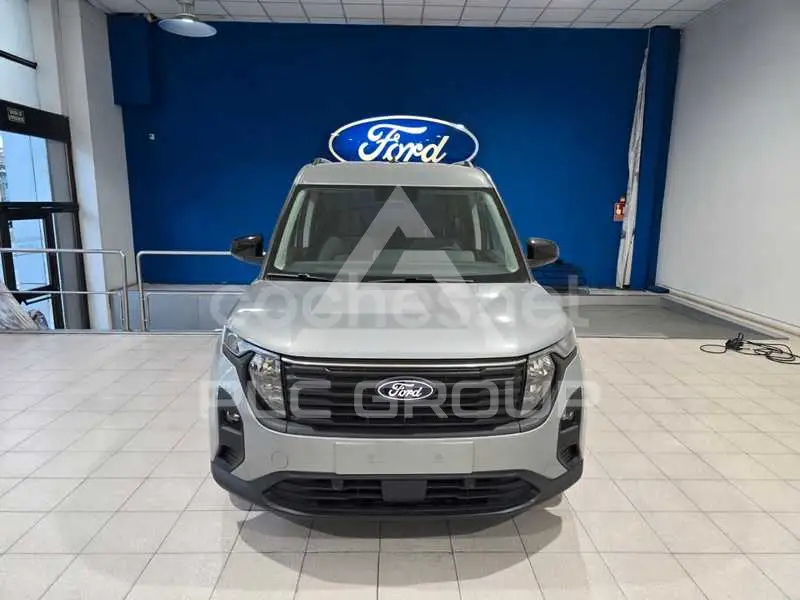 2025 Ford Tourneo