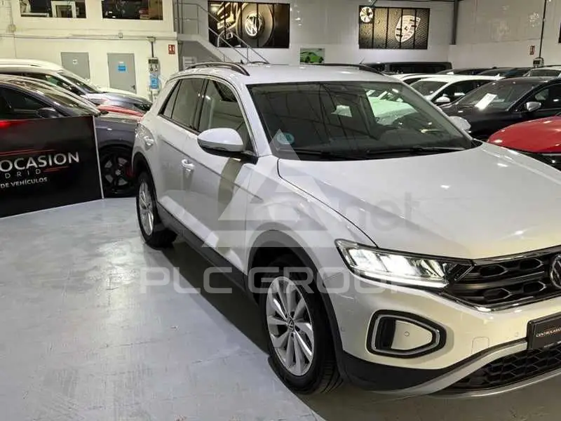 2025 Volkswagen T-Roc