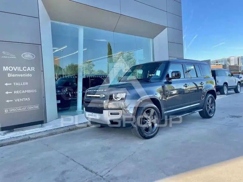 2025 Land Rover DEFENDER