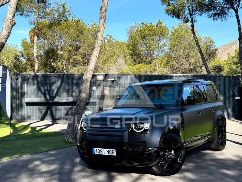 2025 Land Rover DEFENDER