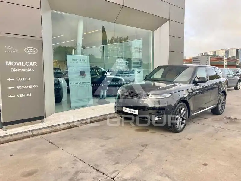 2025 Land Rover 