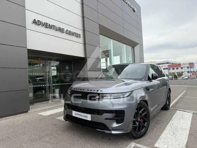 2025 Land Rover 