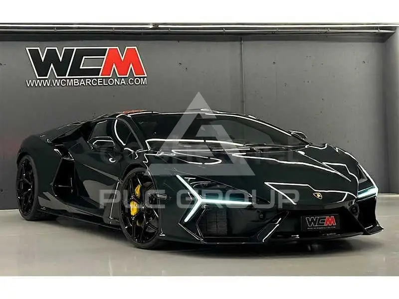 2025 Lamborghini Revuelto