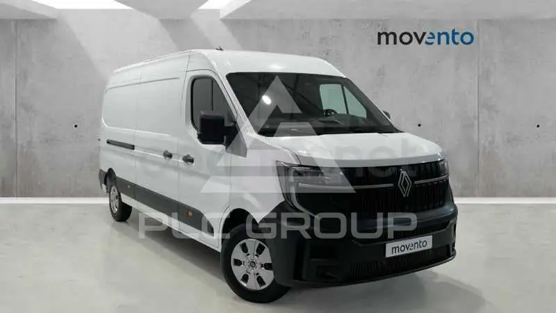 2025 Renault Master