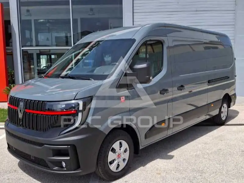 2025 Renault Master
