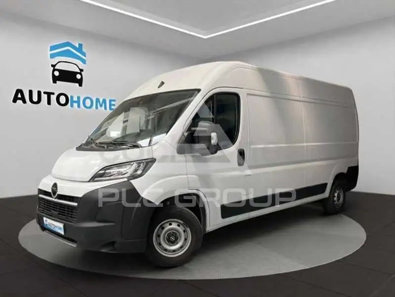 2025 Opel Movano