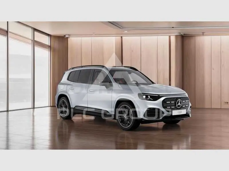 2026 Mercedes Benz GLB