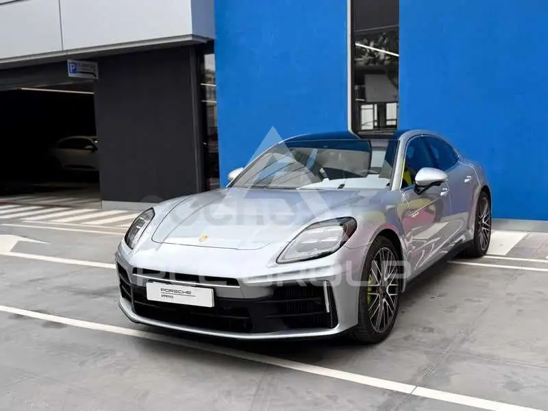 2026 Porsche Panamera