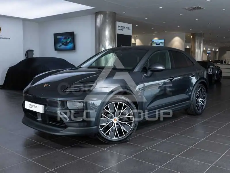 2026 Porsche MACAN