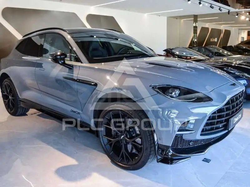 2026 Aston Martin DBX