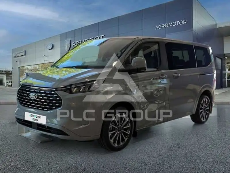 2026 Ford Tourneo