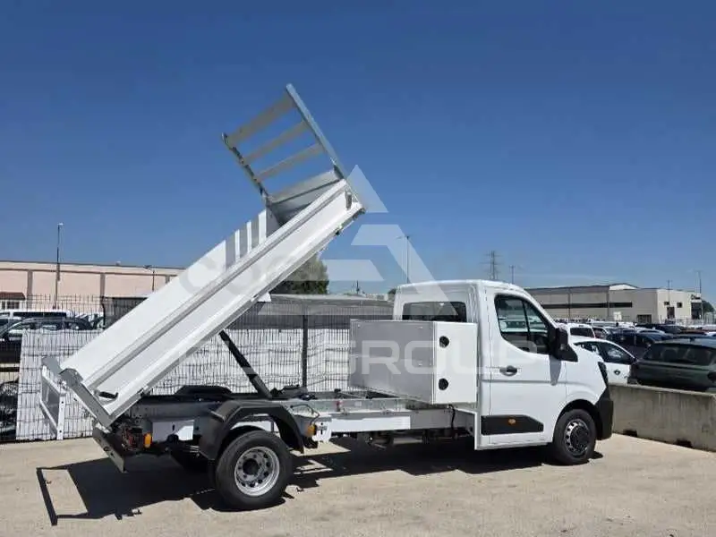 2026 Renault Master