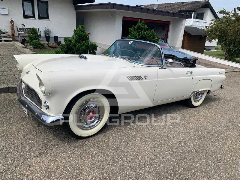 1955 Ford Thunderbird